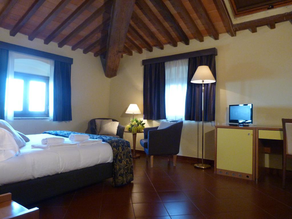 Hotel La Vedetta Livorno Bagian luar foto