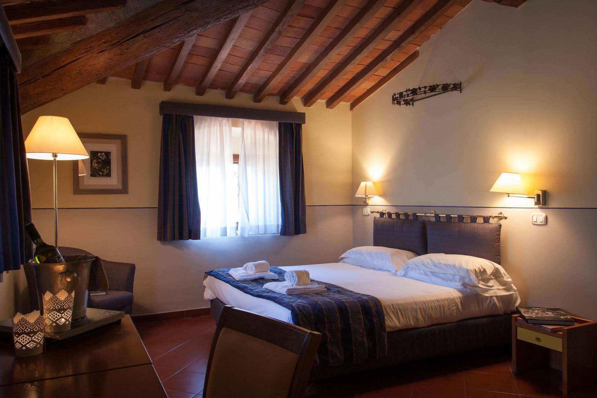 Hotel La Vedetta Livorno Bagian luar foto
